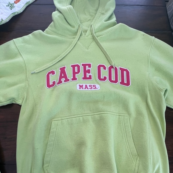 Cuffy’s Tops - Cuffy’s Cape Cod Hooded Sweatshirt with Pockets- S